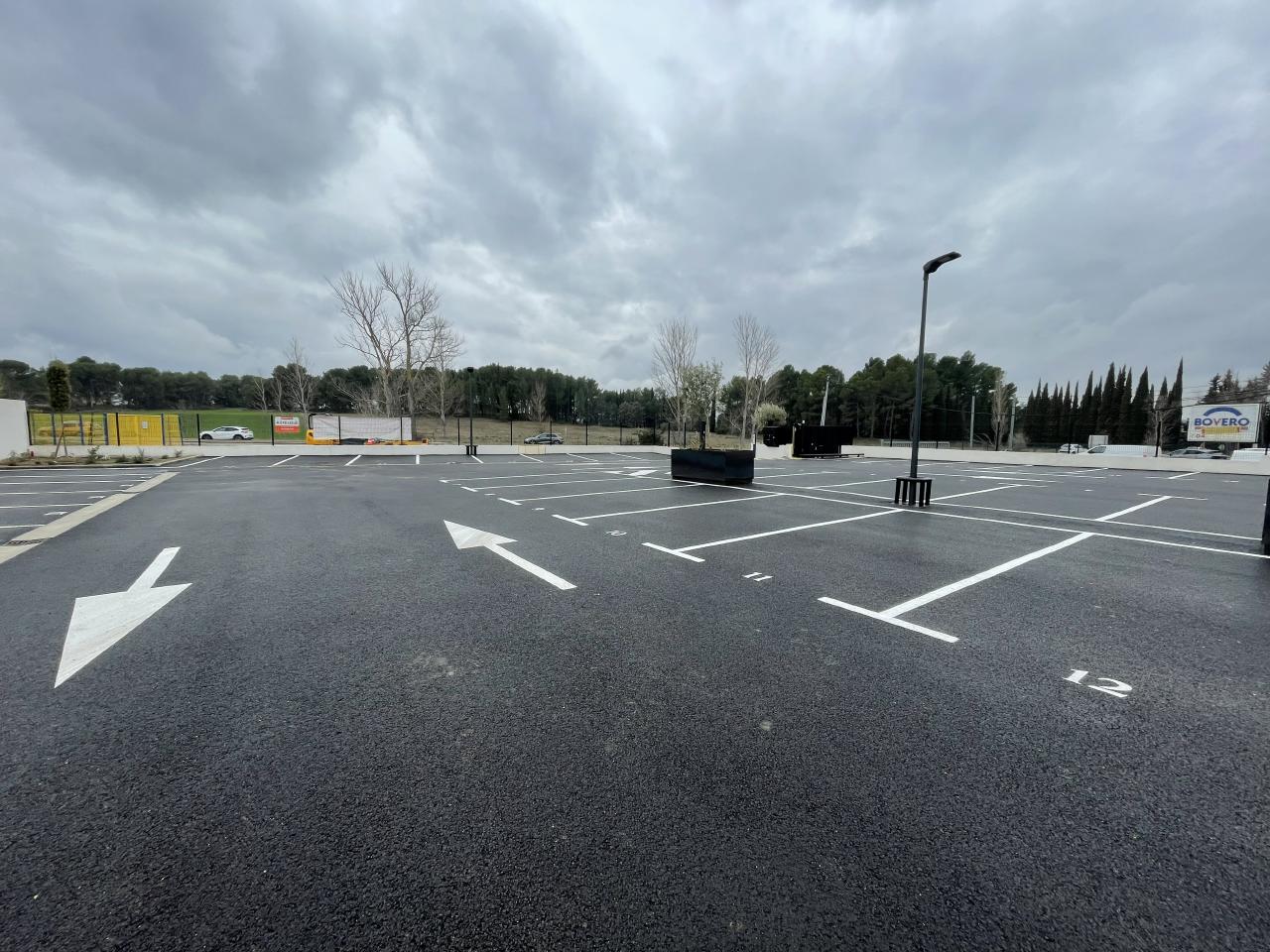 Bureau Éguilles 829m² Location bureau Éguilles Bouches-du-Rhône OLBUR2311990 7